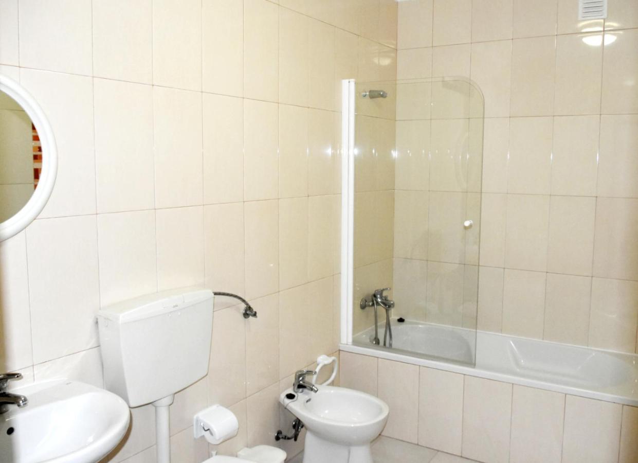 Apartamentos Encosta Do Mar البوفيرا المظهر الخارجي الصورة