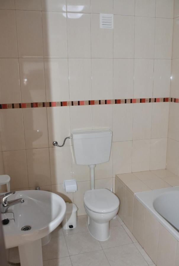 Apartamentos Encosta Do Mar البوفيرا المظهر الخارجي الصورة